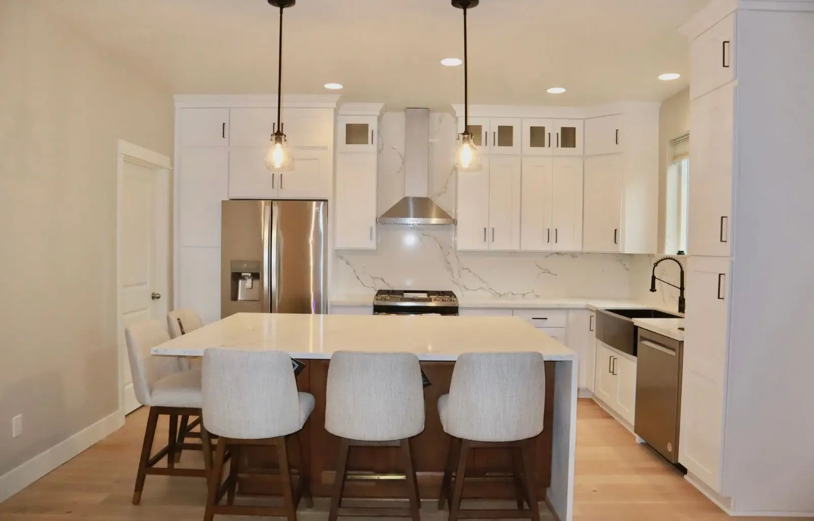 Home 28 Custom living room redesign by general contractor Paradise