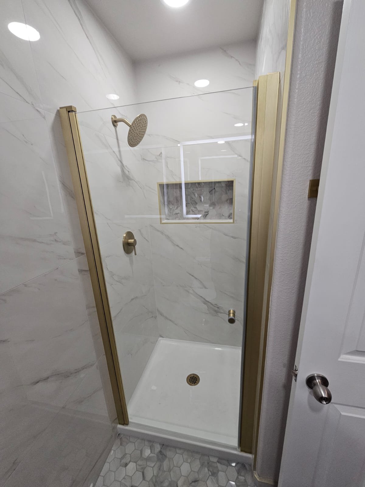 66ff74d4 1886 422a 9c74 e14442ef3752